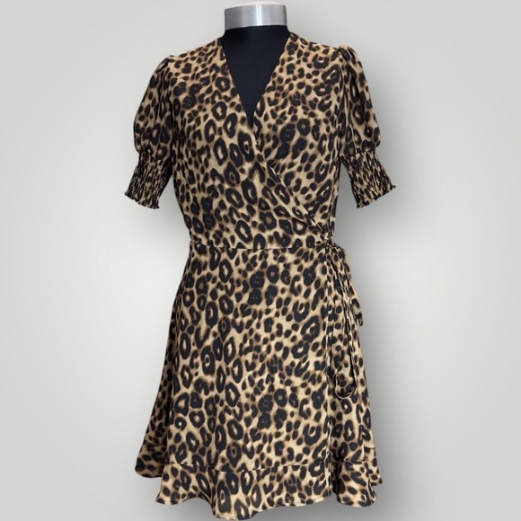 Blue Rain Dresses & Skirts - Blue Rain Leopard Print‎ Wrap Mini Dress Smocked Sleeve Ruffle Hem sz Medium